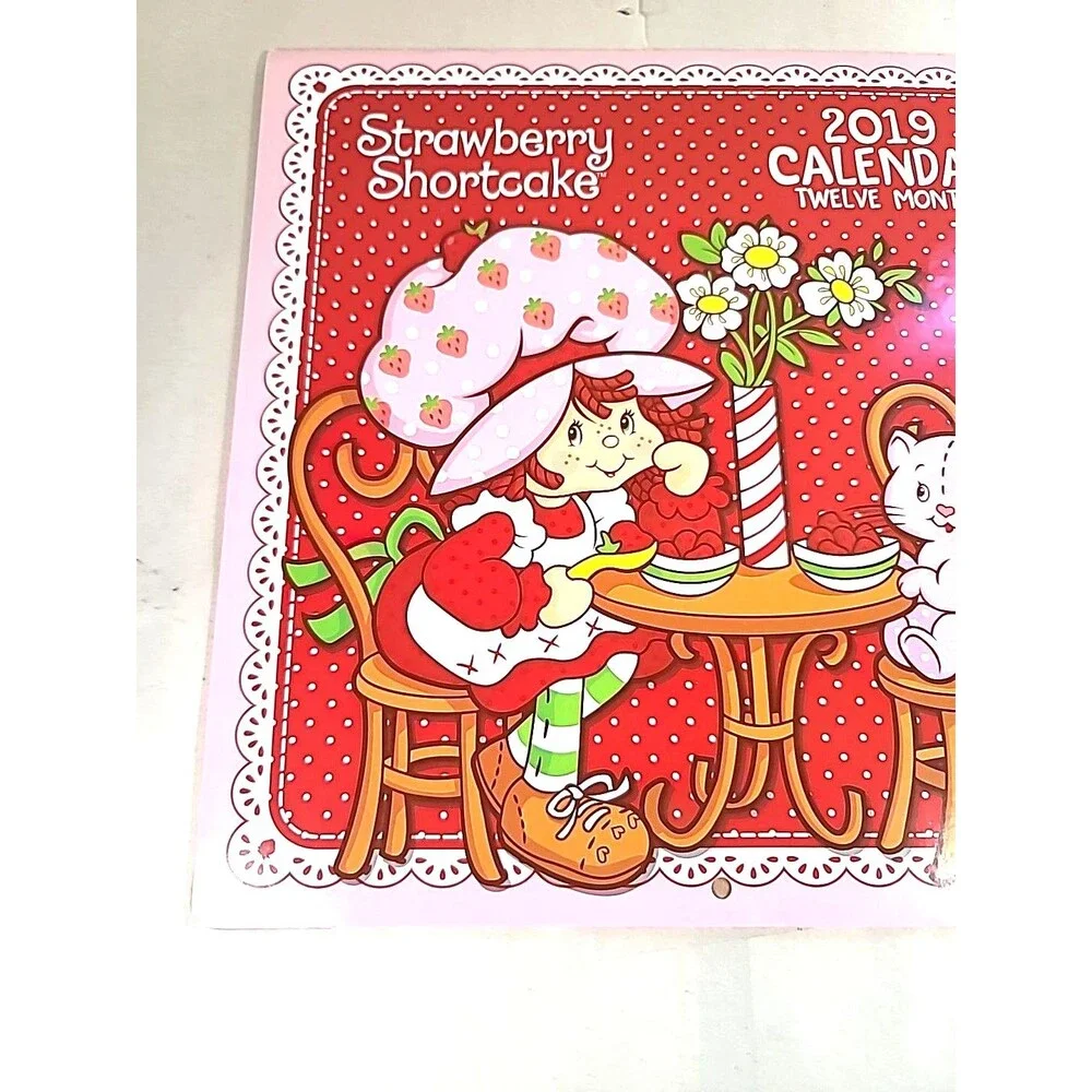 2019 Strawberry Shortcake 12 Month Wall Calendar ( Open) NOS